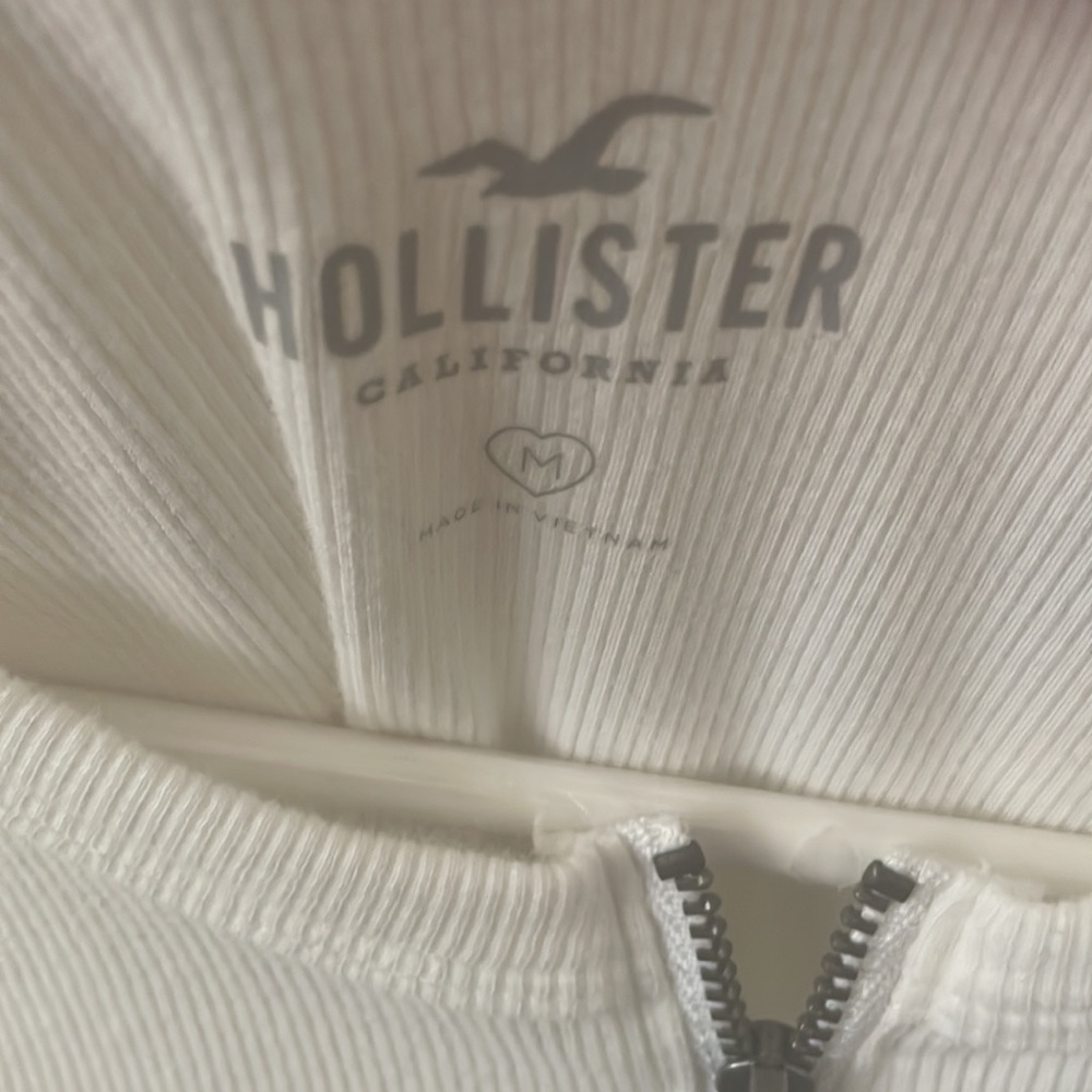 white top - Picture 3 of 3